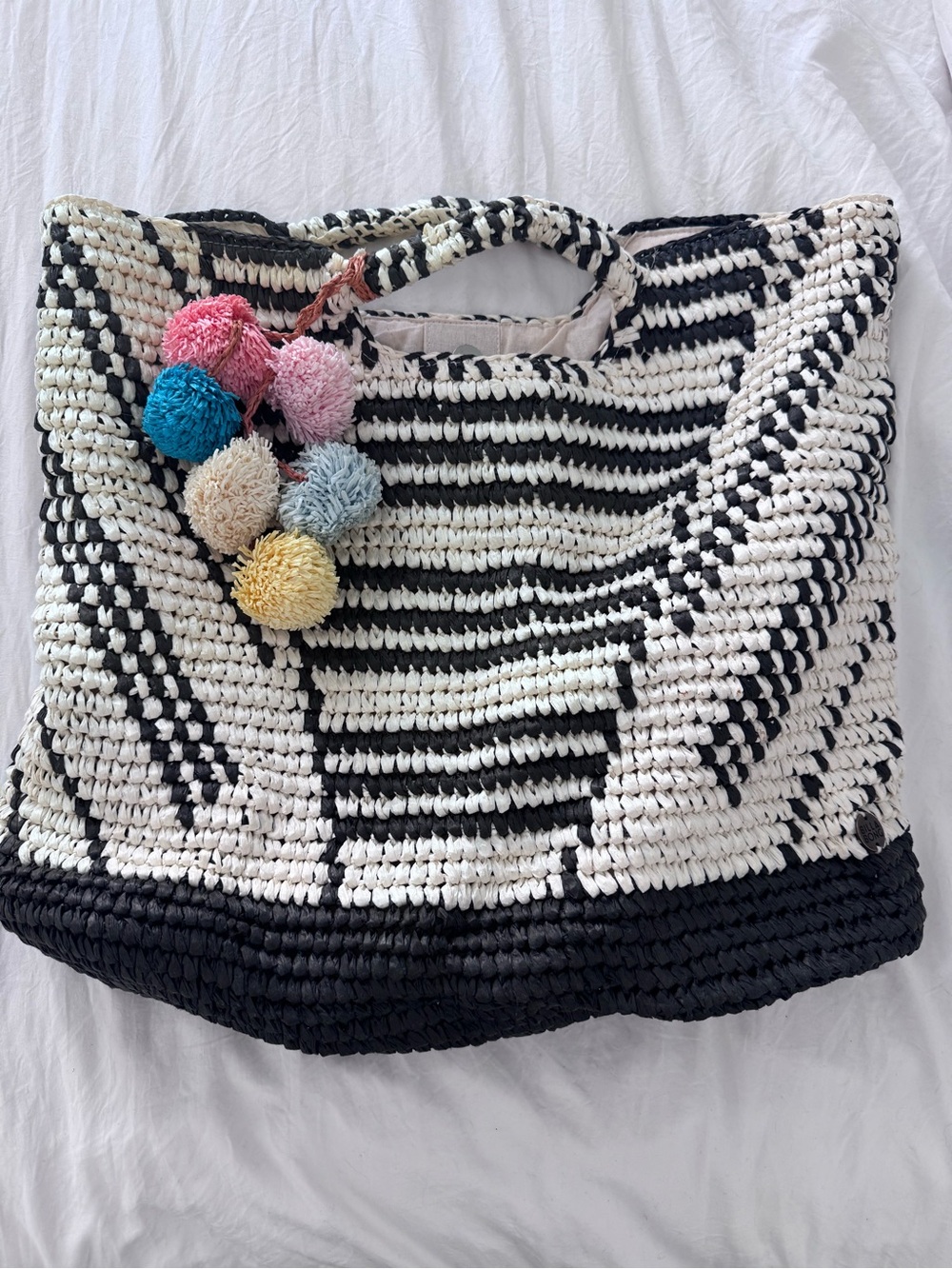 🏖️ Billabong Woven Black & Cream Tote Bag with Colorful Pom-Pom Accents